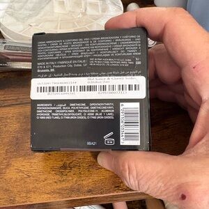 HUDA BEAUTY Bronzer Compact - Black